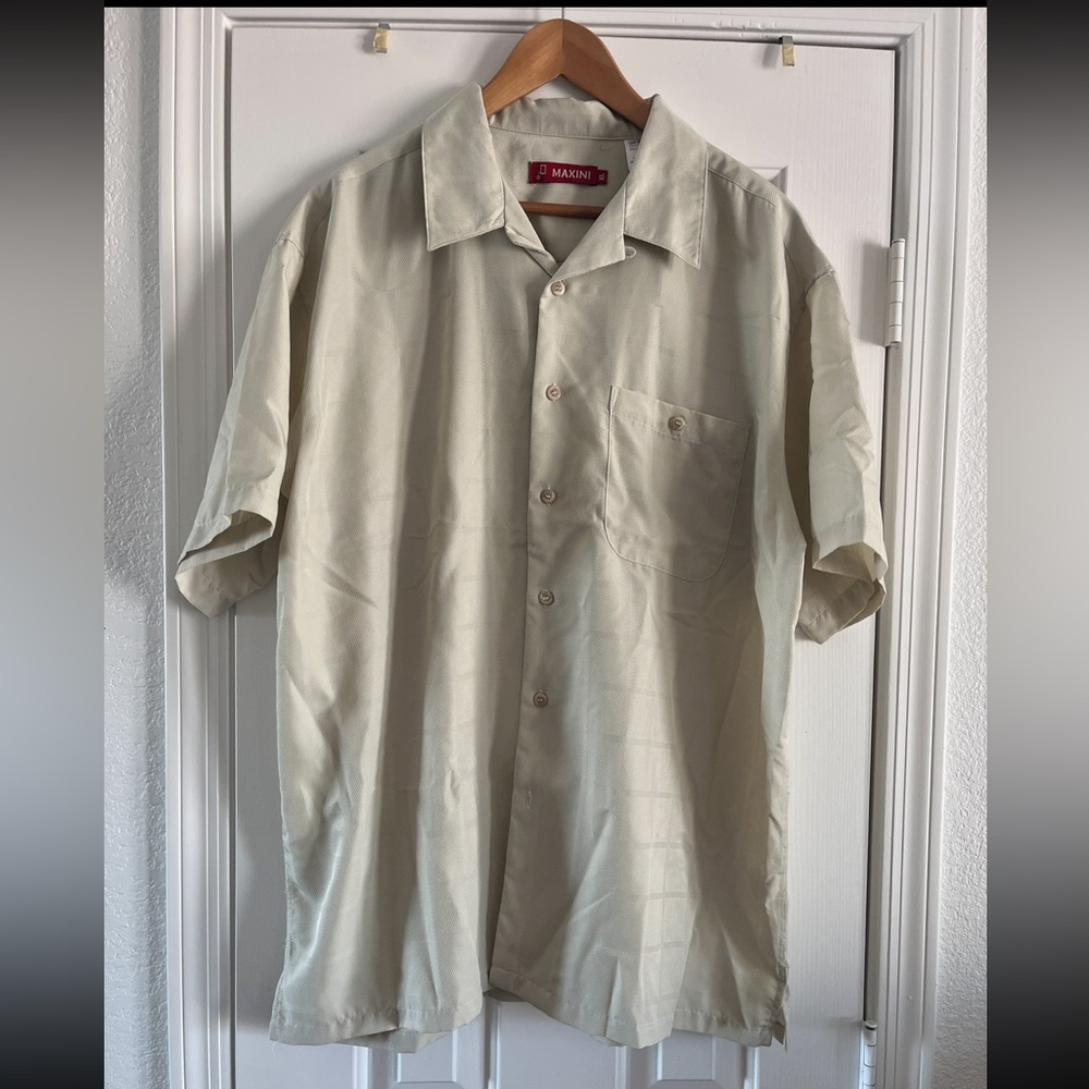 Men’s Button Front Dress Shirt